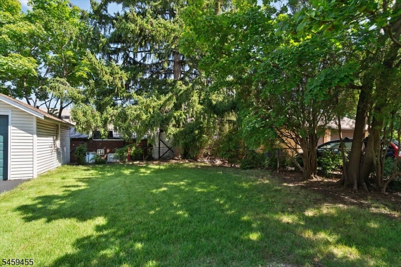 322 Kaplan Ave Property Photo 21
