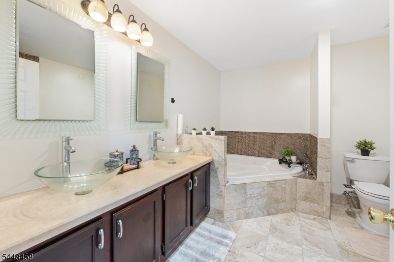 1401 Taggert Dr Property Photo 23