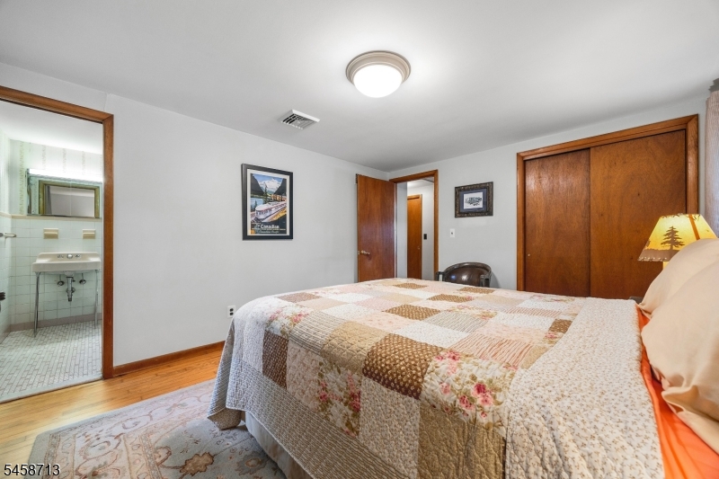 517 Pocasset Rd Property Photo 19