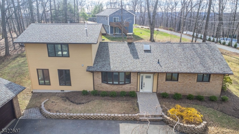 3 Maple Path Property Photo 1