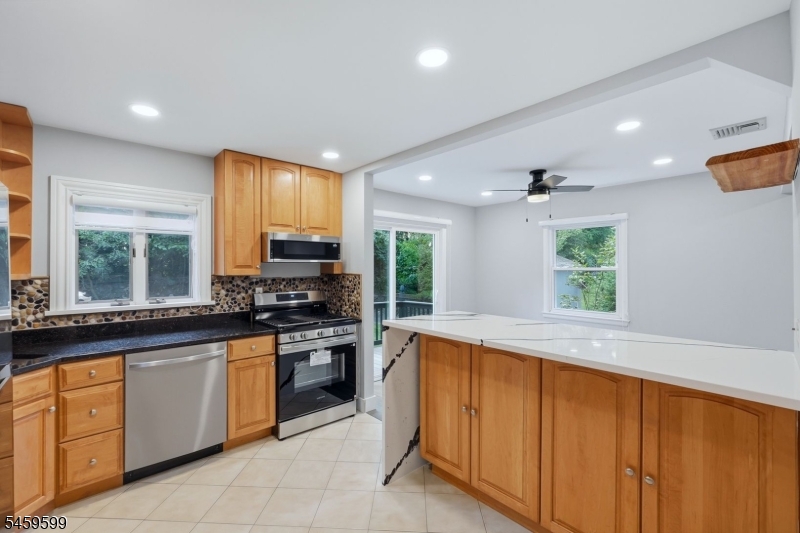 158 Morningside Rd Property Photo 6
