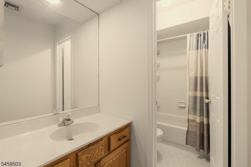 9 Northbridge Pl Property Photo 9