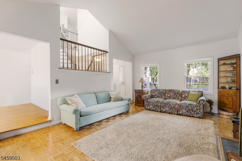 9 Northbridge Pl Property Photo 18