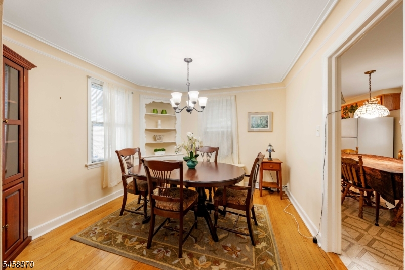 424 Frankfort St Property Photo 10
