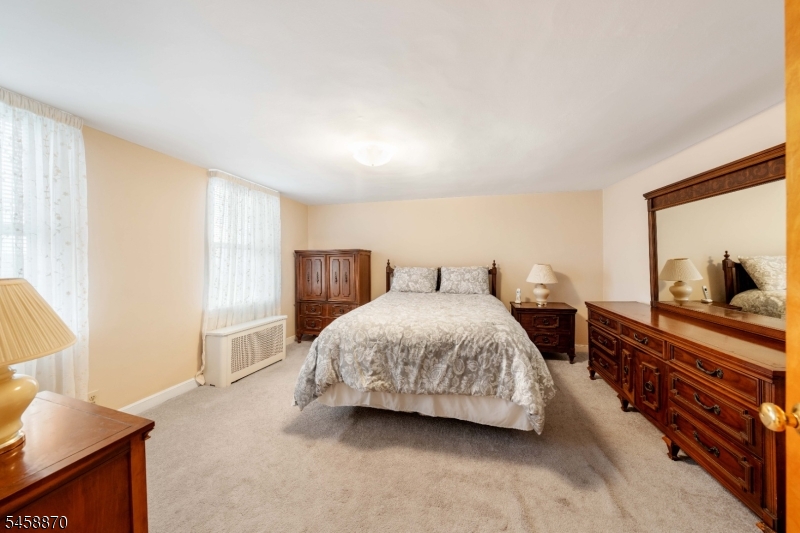424 Frankfort St Property Photo 13