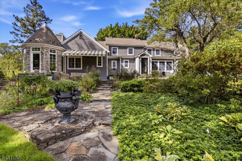 347 Drakestown Rd Property Photo 4