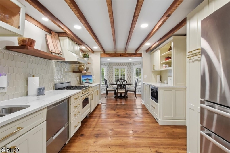 347 Drakestown Rd Property Photo 14