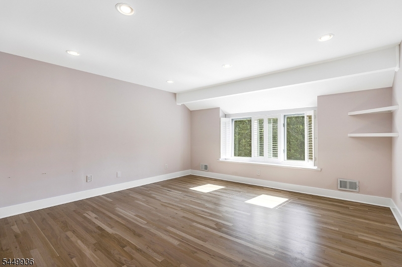 101 Rippling Brook Way Property Photo 34