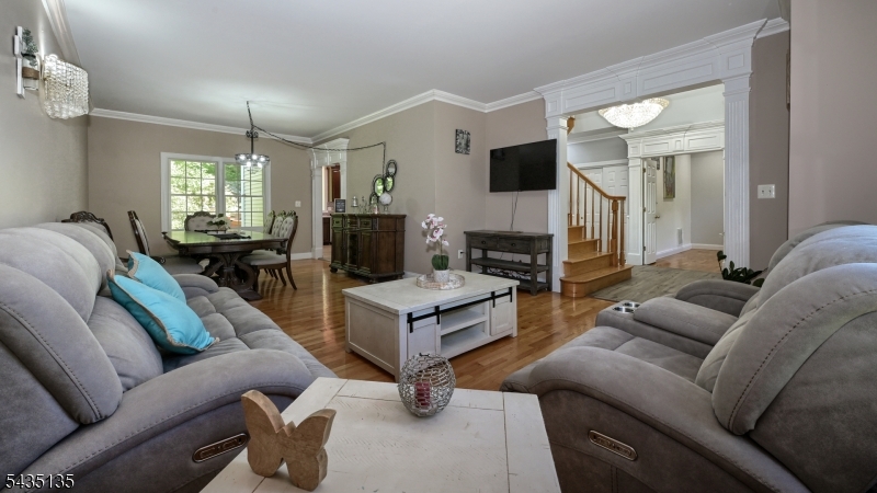 26 Stonehedge Dr Property Photo 8