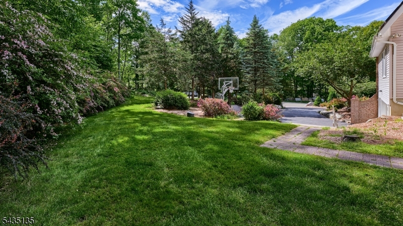 26 Stonehedge Dr Property Photo 45