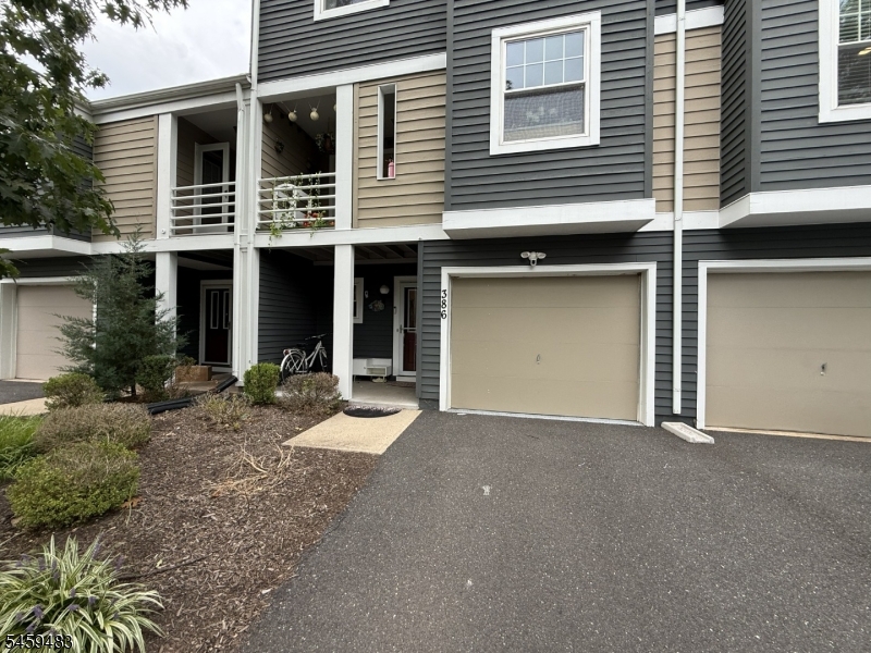 386 Waterview Rd Property Photo 1