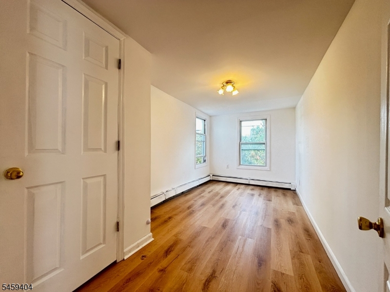 10 N Passaic Ave 4 Property Photo 3
