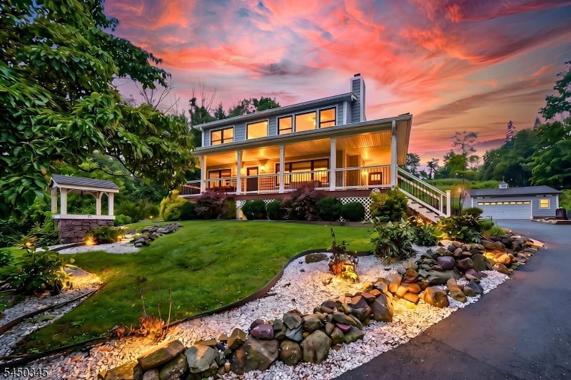 17 Rockaway Valley Rd