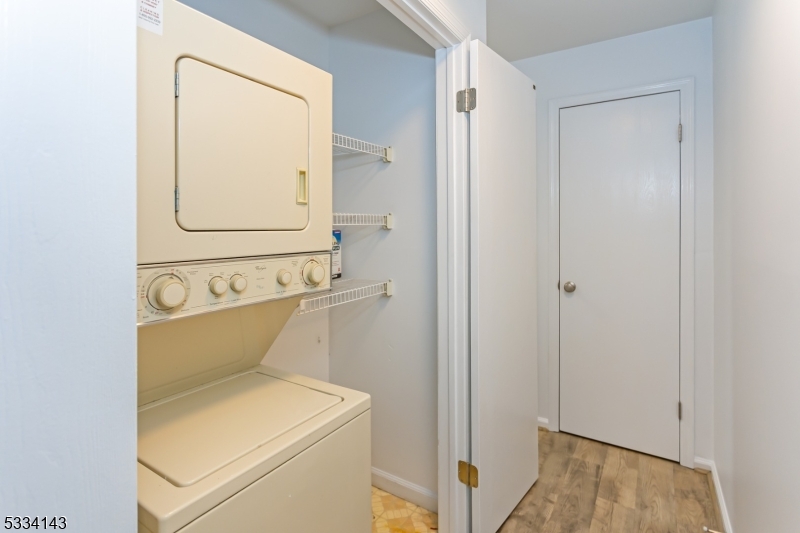 21 Kensington Rd D Property Photo 17