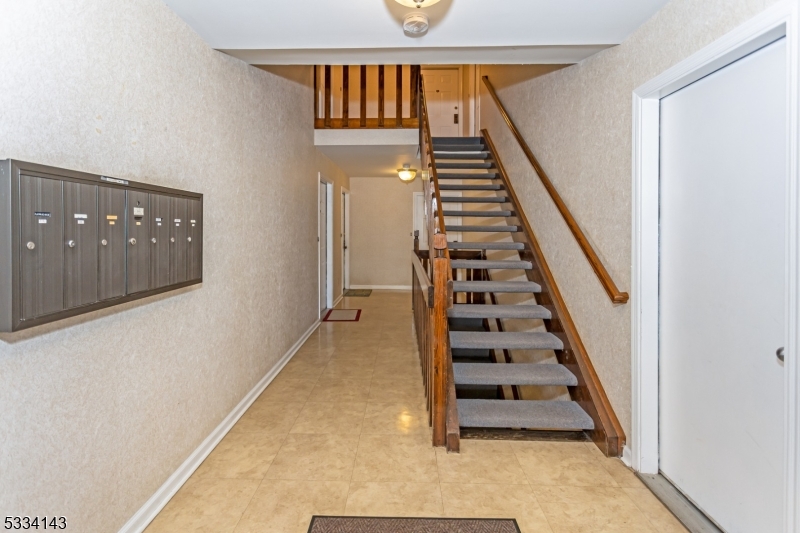 21 Kensington Rd D Property Photo 24