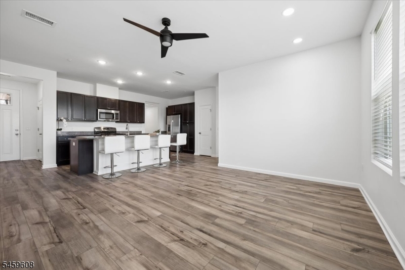 82 Depot Way Property Photo 6