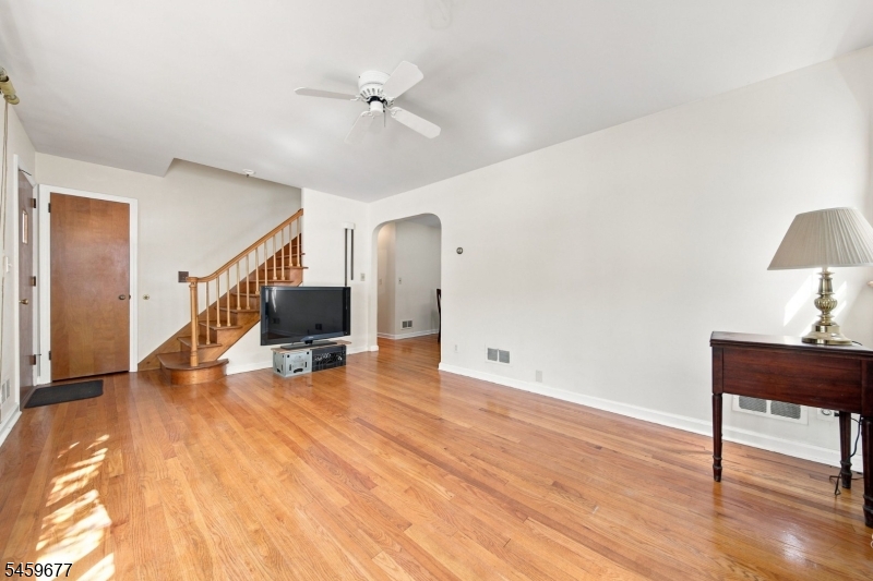 53 Payne Ave Property Photo 13