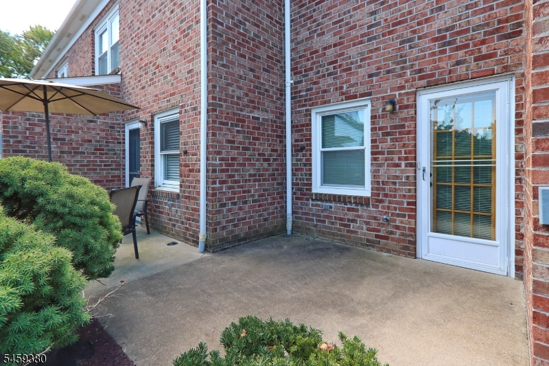 25 Tisbury Ct Property Photo 6