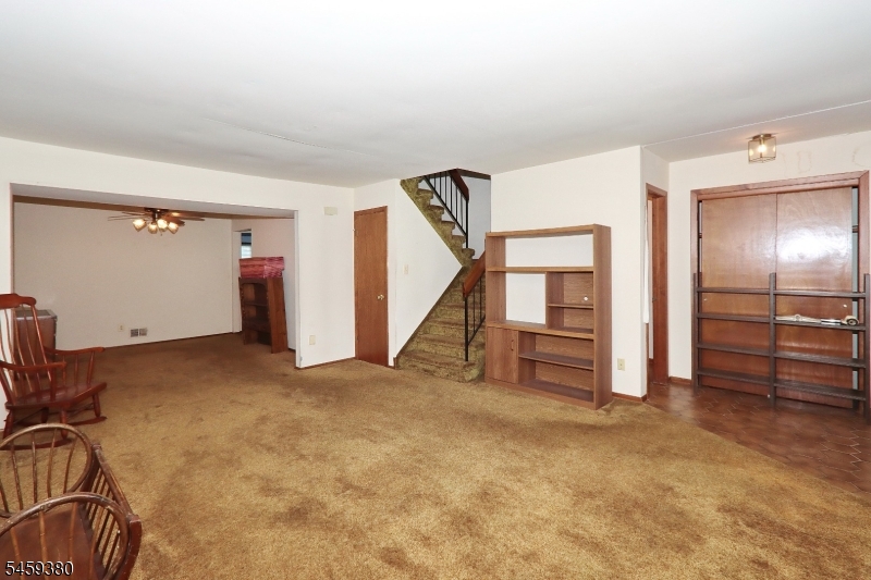 25 Tisbury Ct Property Photo 8