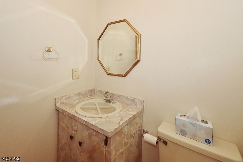 25 Tisbury Ct Property Photo 11