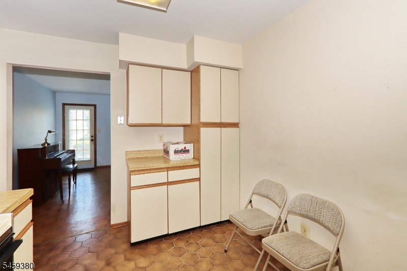25 Tisbury Ct Property Photo 16