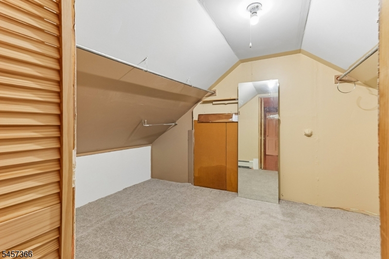 41 Laurel Ave Property Photo 19