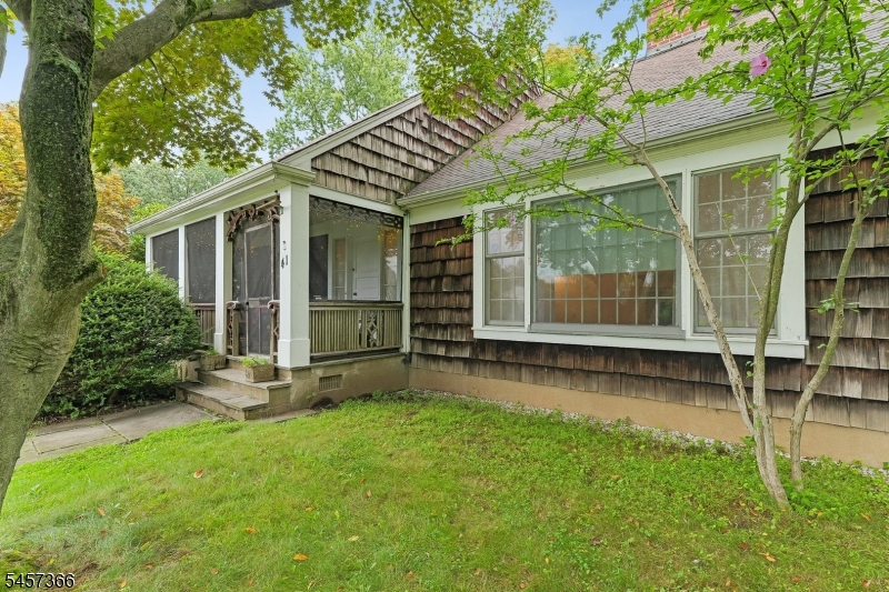 41 Laurel Ave Property Photo 29