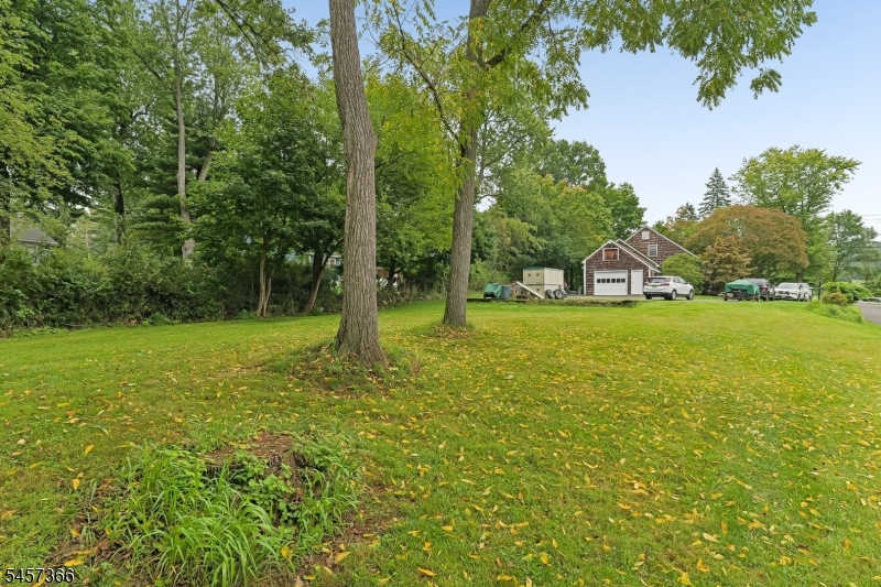 41 Laurel Ave Property Photo 31