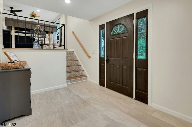 27 Big Piece Rd Property Photo 10