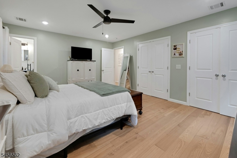 27 Big Piece Rd Property Photo 17