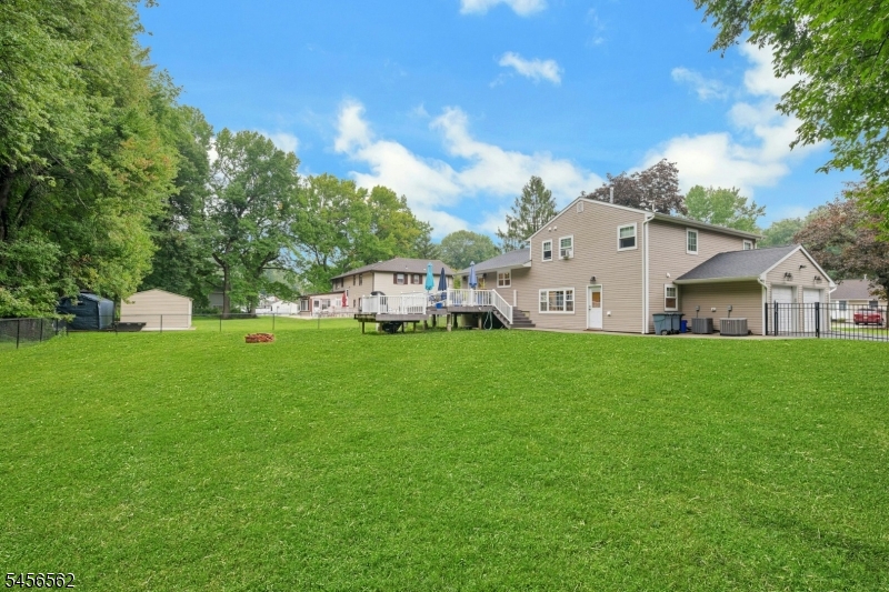 27 Big Piece Rd Property Photo 32