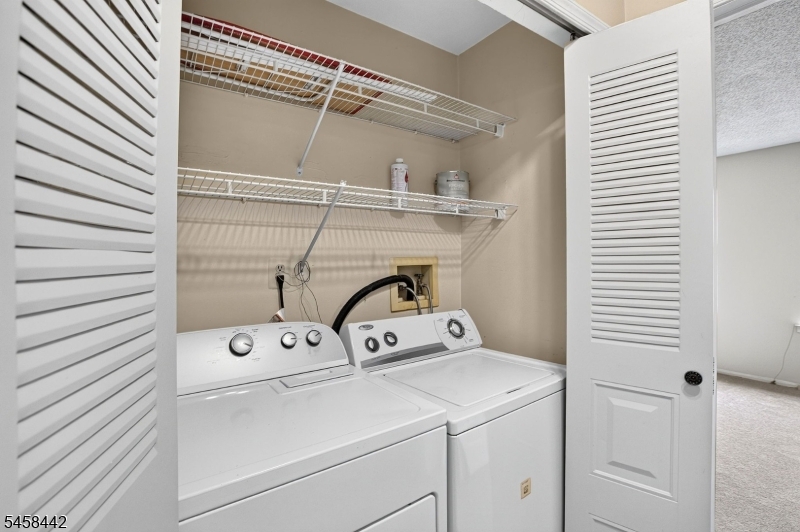 283 English Pl Property Photo 15