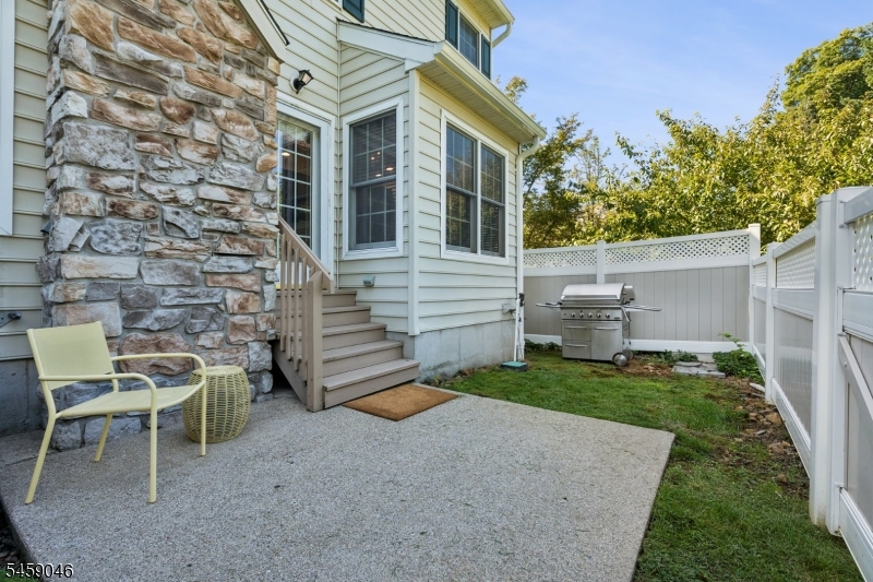 66 Patriot Hill Dr Property Photo 32