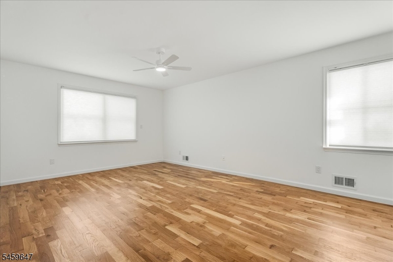 131 Beverly Hill Ter C Property Photo 9
