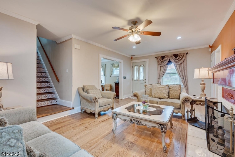 1140 Hillside Ave Property Photo 8