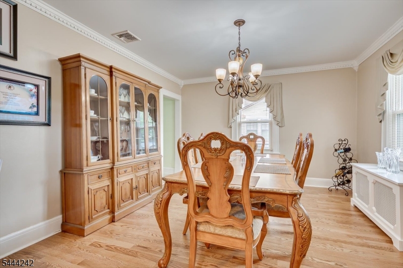 1140 Hillside Ave Property Photo 12