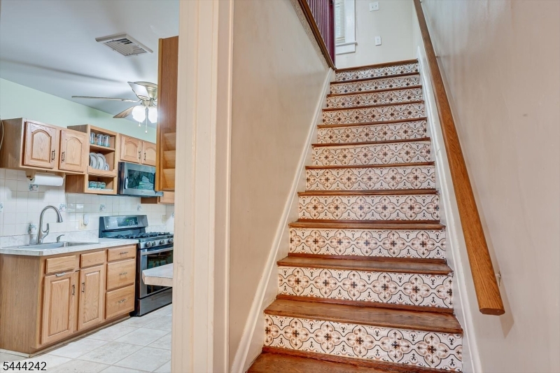 1140 Hillside Ave Property Photo 19