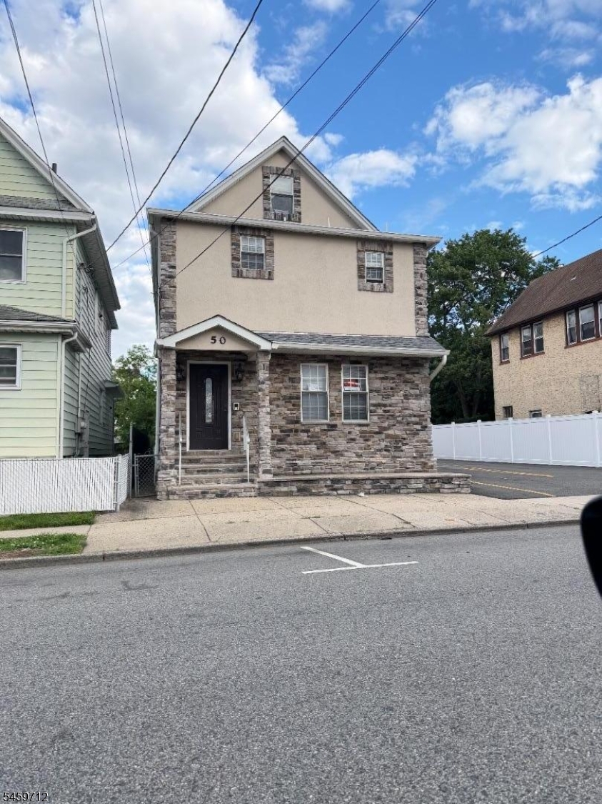50 STYVESANT AVE 2 Property Photo 1