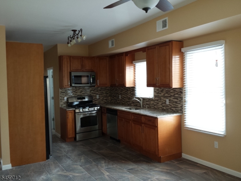 50 Styvesant Ave 2 Property Photo 3