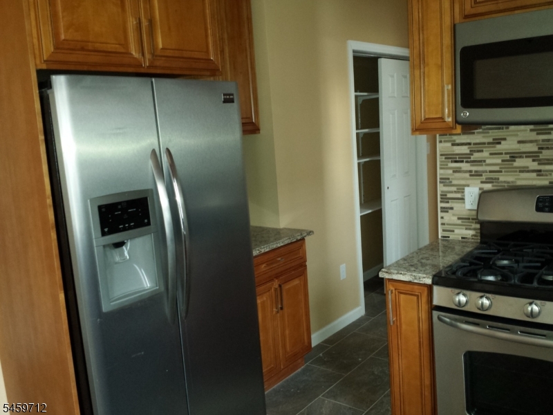 50 Styvesant Ave 2 Property Photo 6