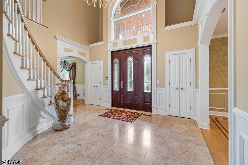 9 Wexford Ct Property Photo 4