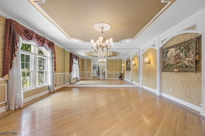 9 Wexford Ct Property Photo 6