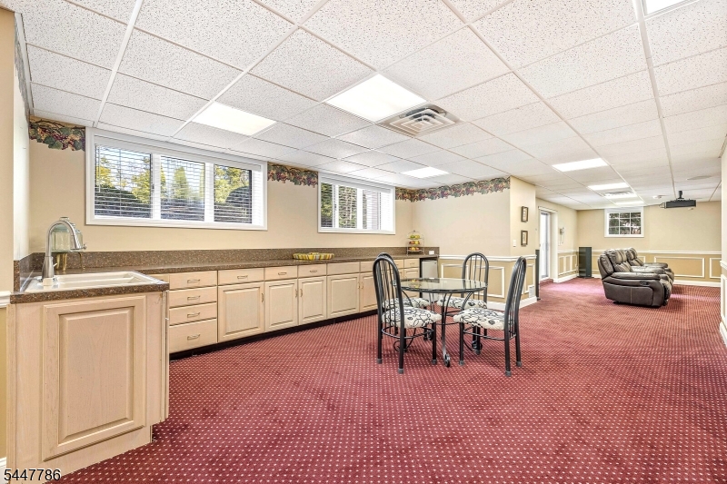 9 Wexford Ct Property Photo 40