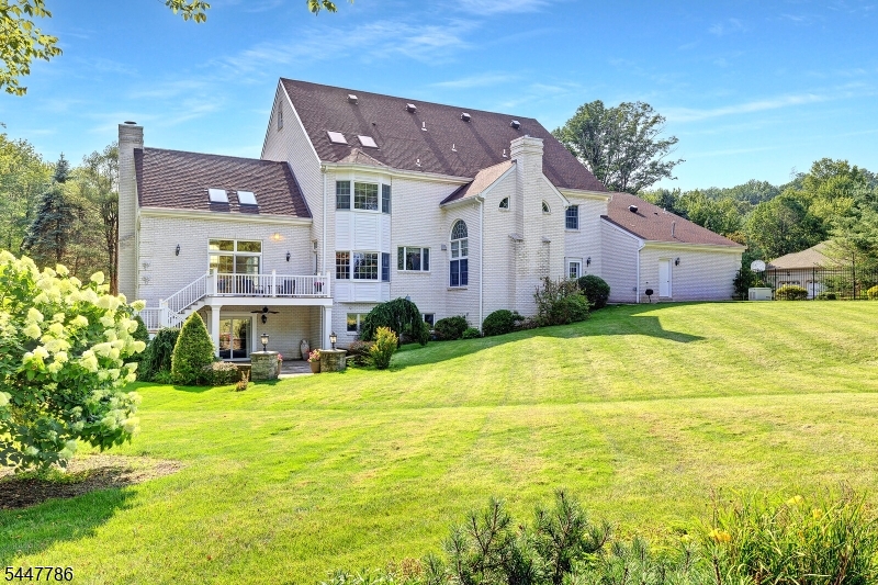 9 Wexford Ct Property Photo 44