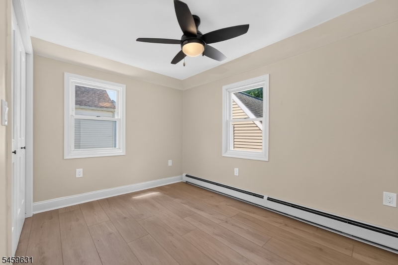 569 Congress St Property Photo 16