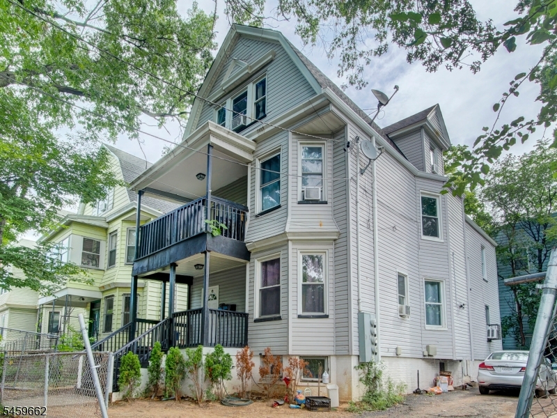 18 Shanley Ave Property Photo 1