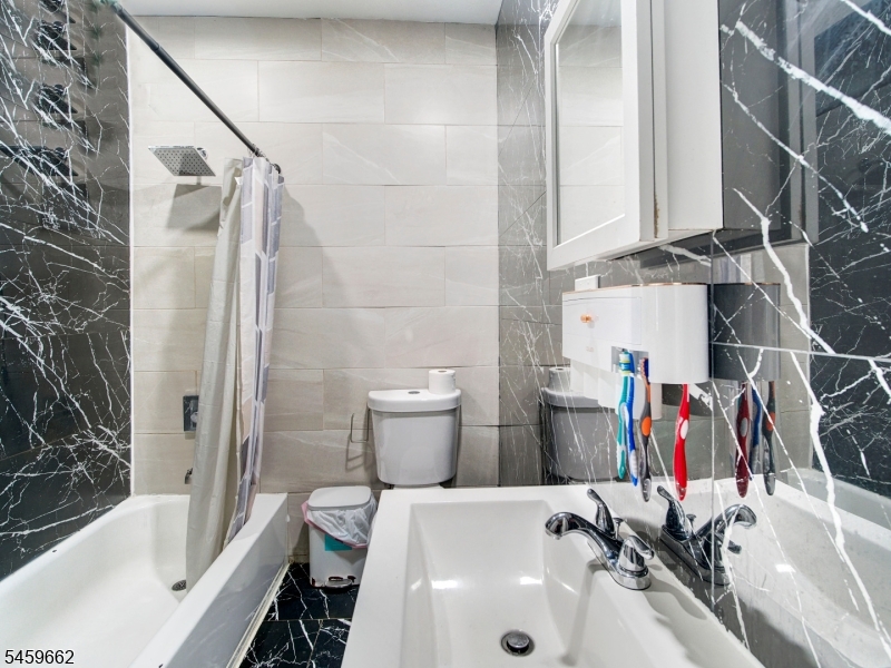 18 Shanley Ave Property Photo 13