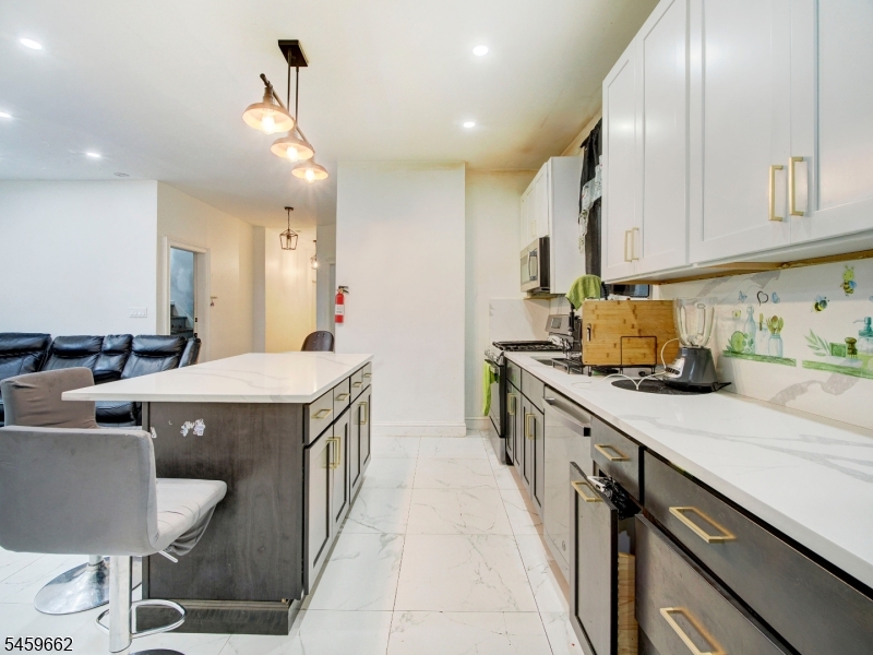18 Shanley Ave Property Photo 19