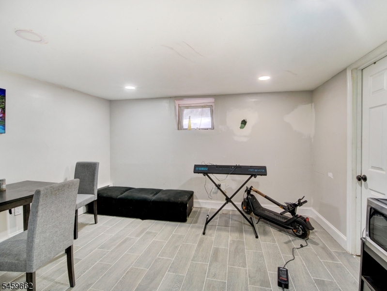 18 Shanley Ave Property Photo 24