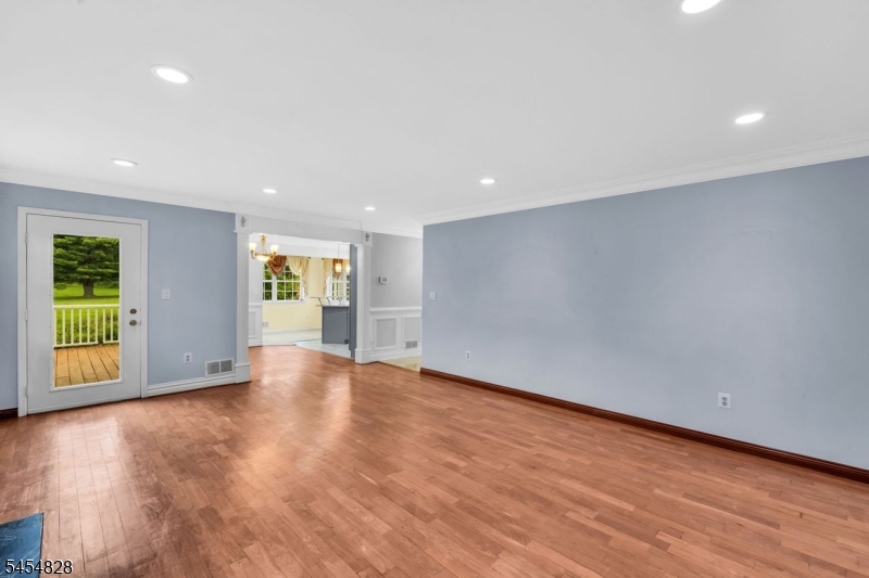 76 Whitehead Road Property Photo 12